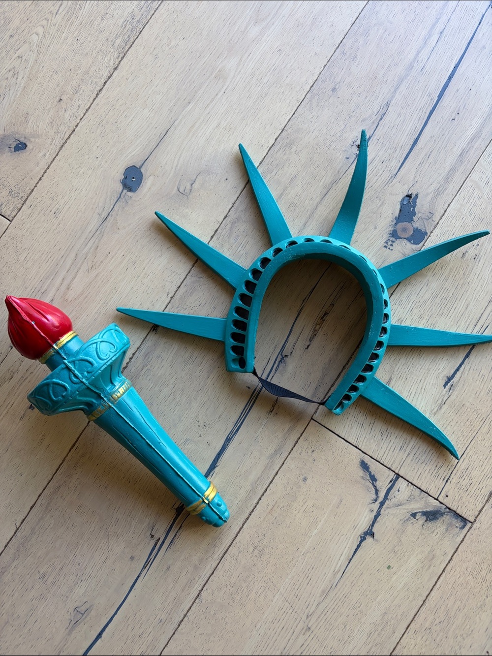 Statue of Liberty Headband and Torch Set - Teal